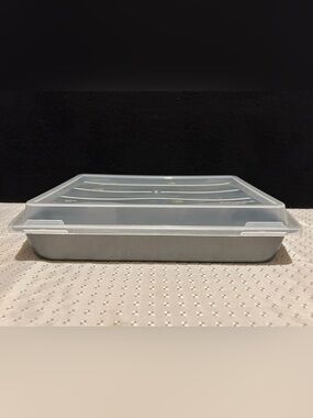 Set Of 2 Mainstays Non Stick13 Inch X 9 Inch Rectangular Covered Cake Pan